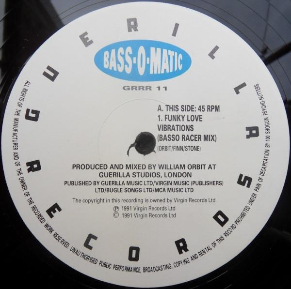 Bassomatic - Funky Love Vibrations